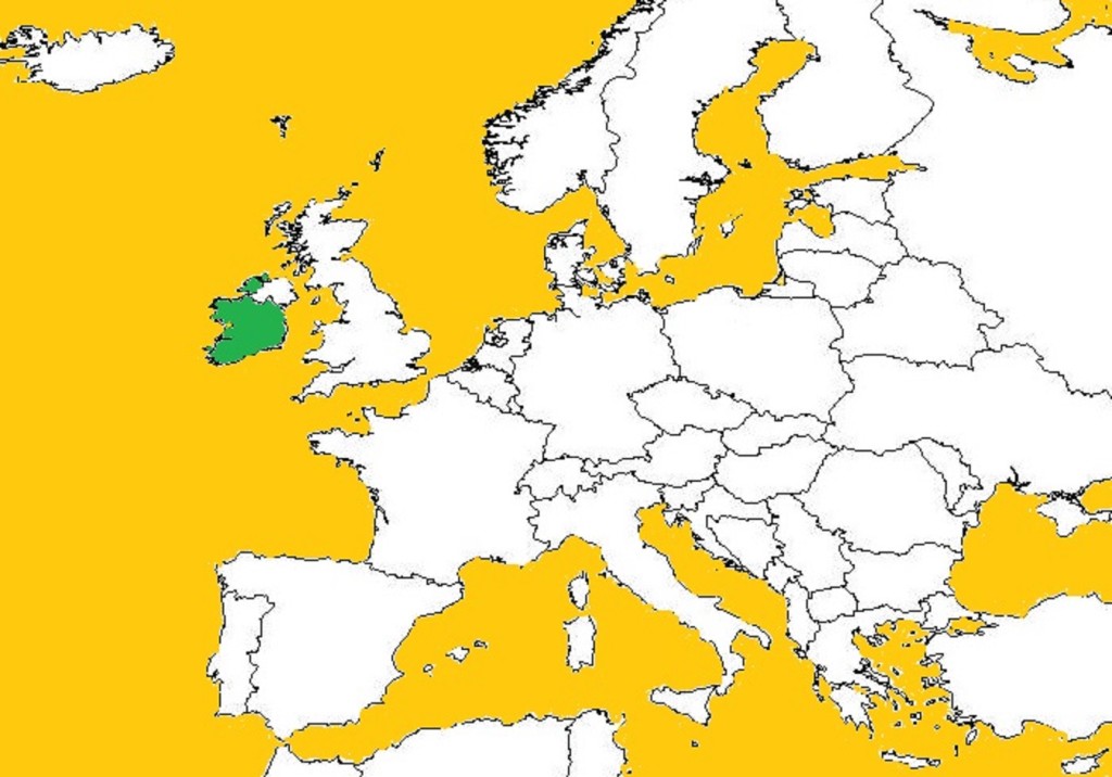 アイルランドは、欧州大陸にも近く、北米には欧州で一番近い。
